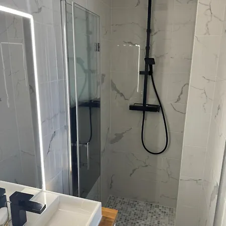 Apartman De Charme Et Balcon